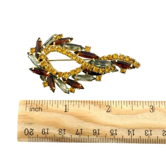Vintage D&E Juliana Gold, Crimson, Amber, and Gray Crystal Brooch - Picture 6 of 7